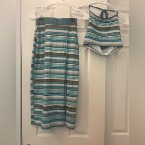 Pretty two piece outfit!